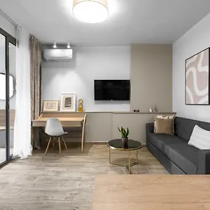 Big Apple #2, Nilie Hospitality Mgmt , Salonic Grecia