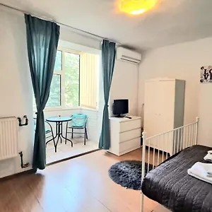 închiriez Garsoniera în Regim Hotelier Unirii , Bucureşti România